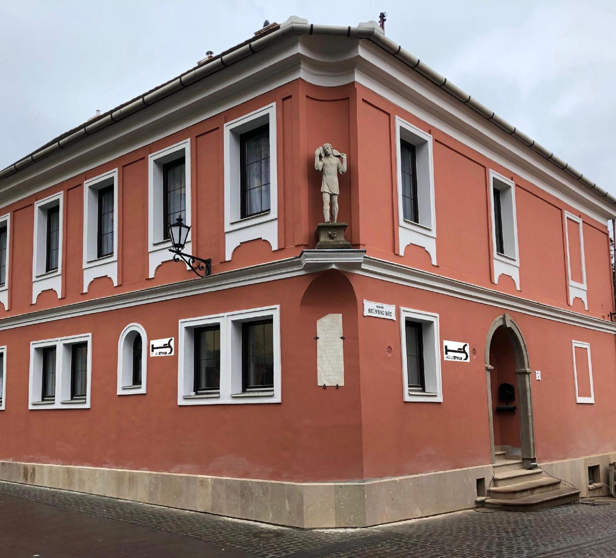 Herbstyle Hotel Егер Екстериор снимка